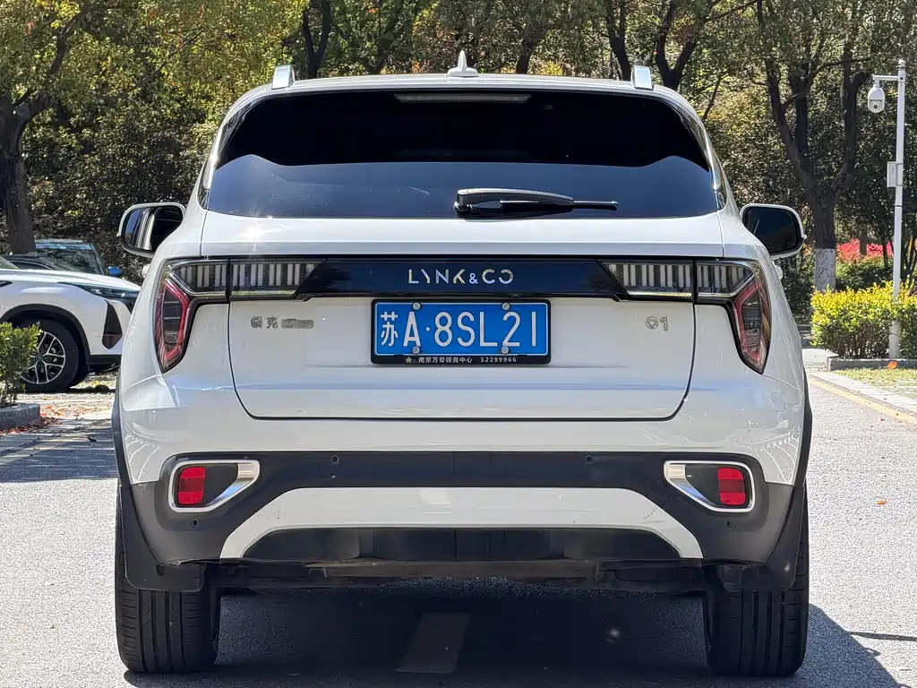 Lynk & Co 01 2017 2.0T Pro