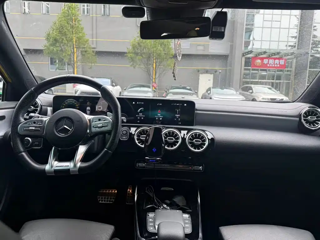 Mercedes-Benz A-Class AMG AMG A 35 L 4MATIC, фото 5