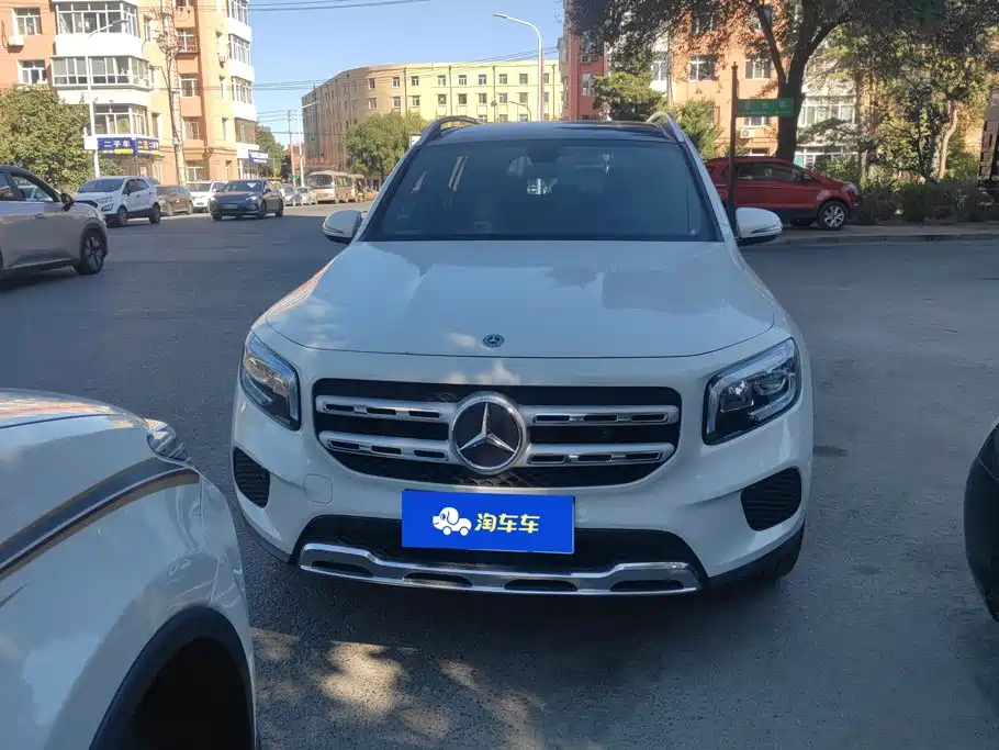 Mercedes-Benz GLB — миниатюра 2