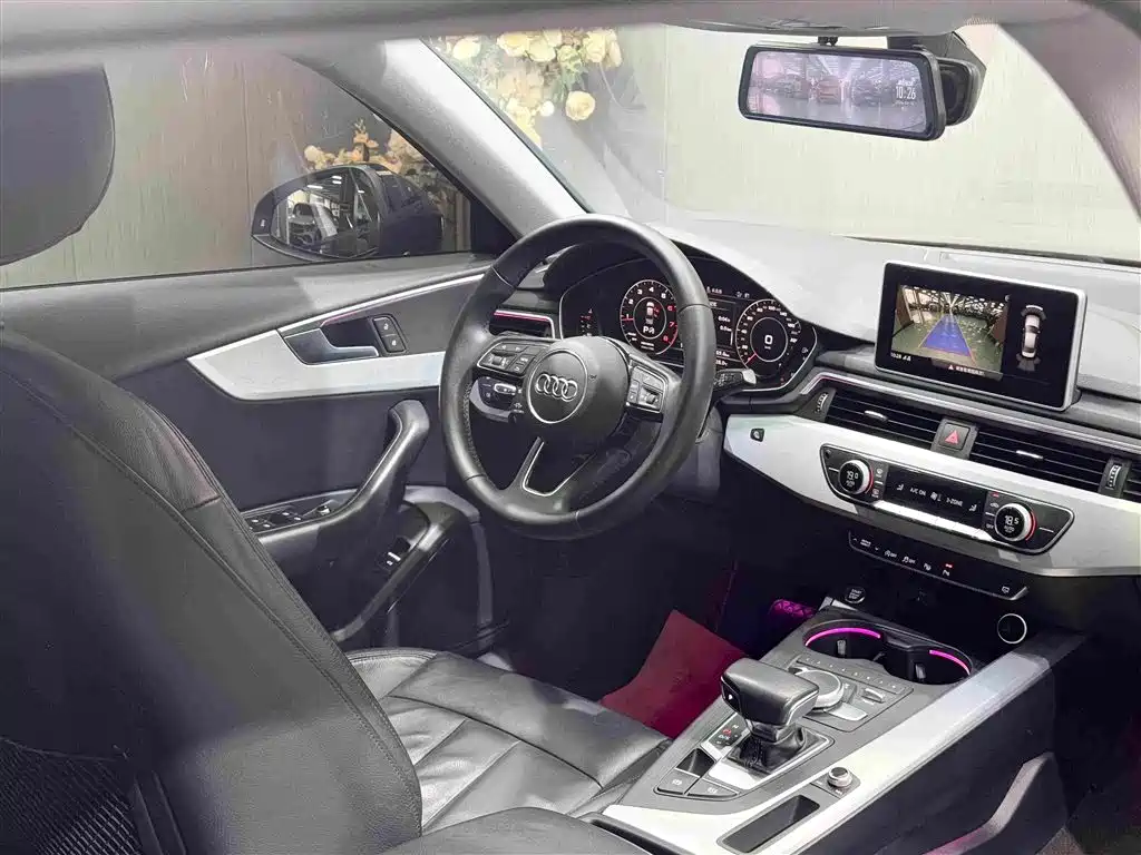 Audi A4L 2019 40 TFSI Fashion V