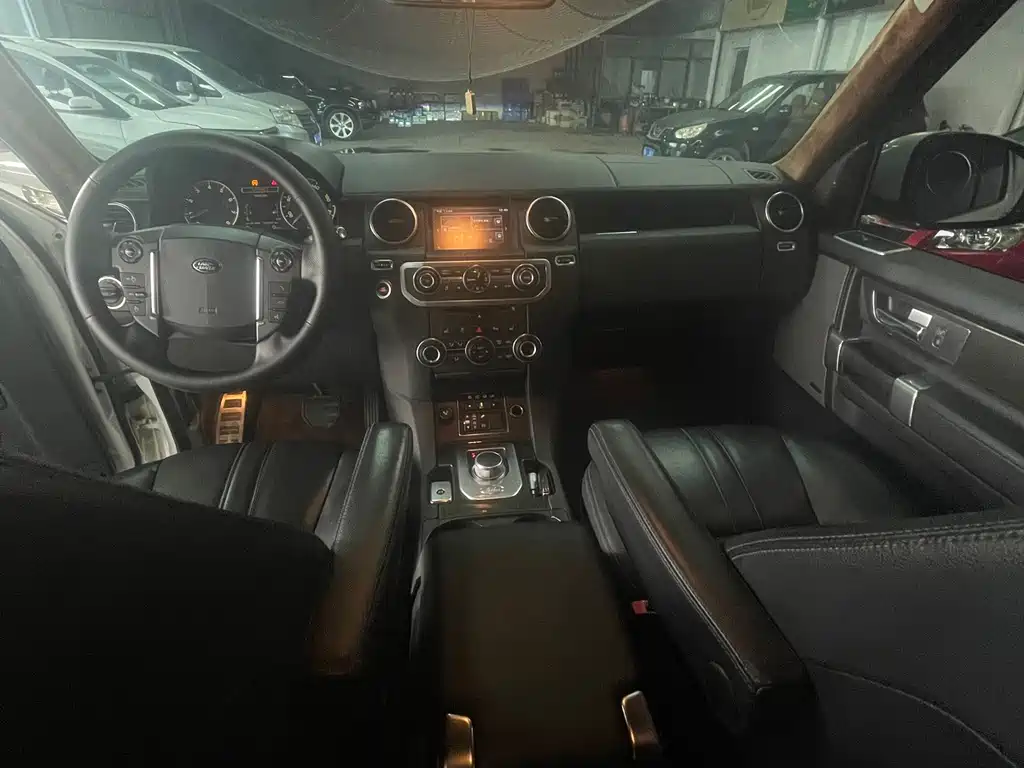 Land Rover Discovery — миниатюра 11