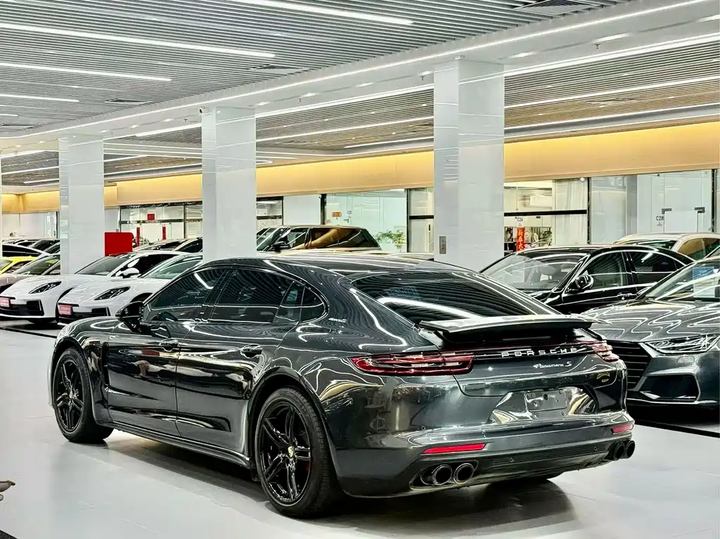 Porsche Panamera 2017 Panamera Executive Long Wheelbase 3.0T