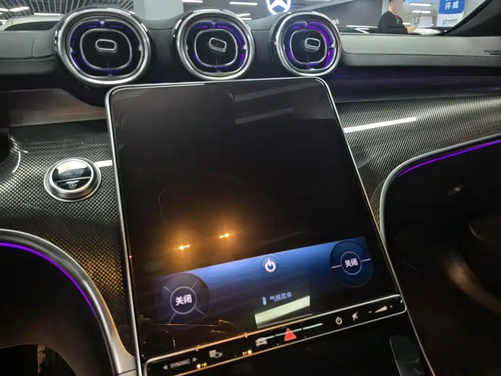 Mercedes-Benz C-Class — миниатюра 3
