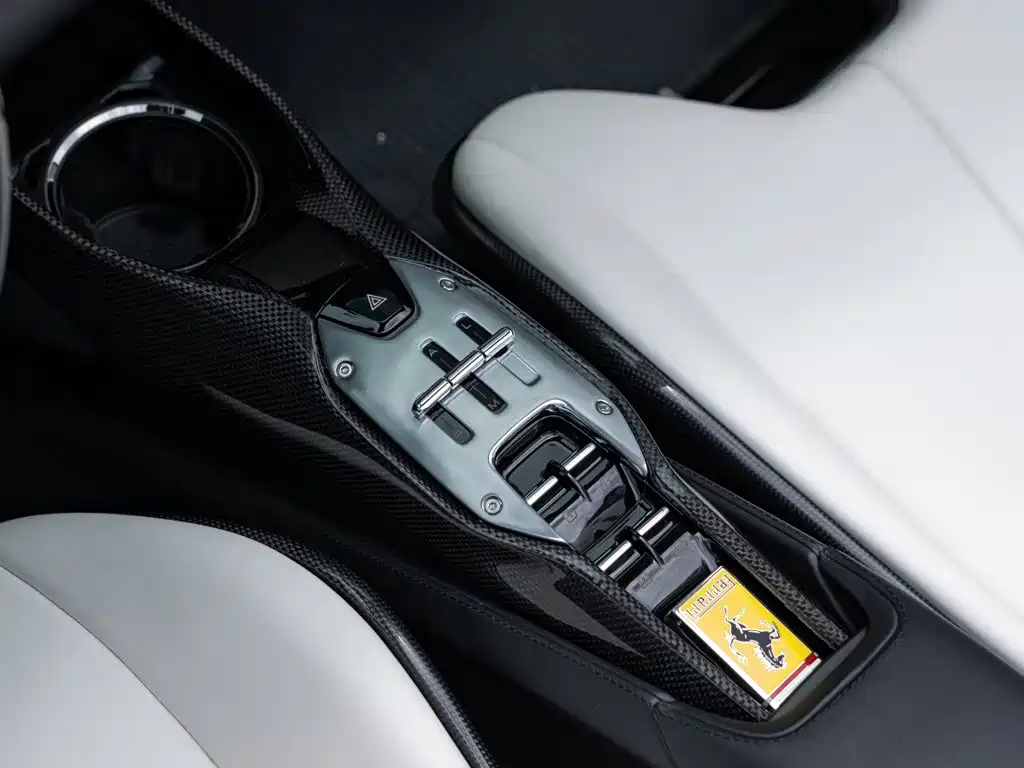 Ferrari SF90 — миниатюра 13