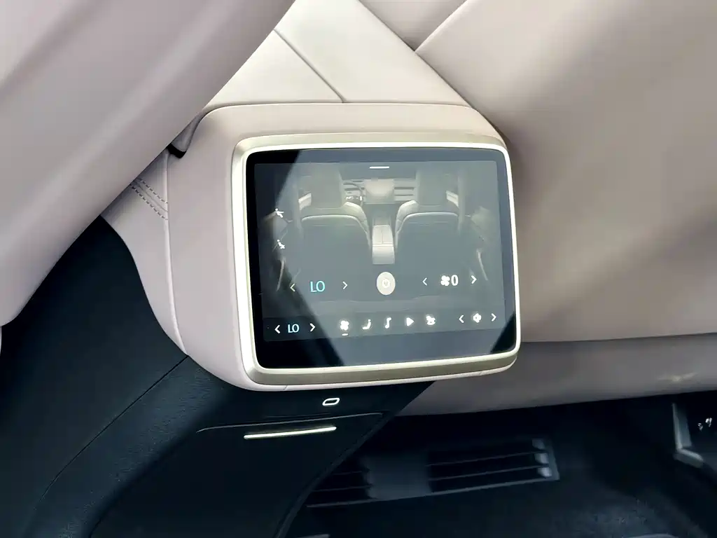 Onvo L60 2025 60kWh