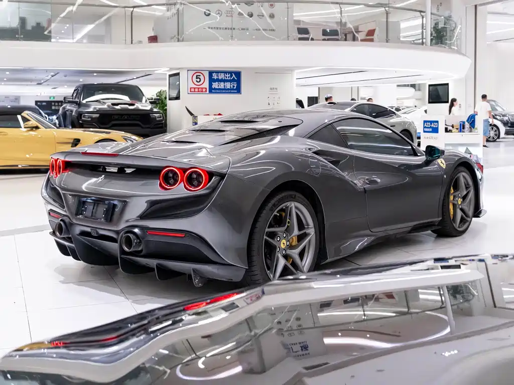 Ferrari F8 — миниатюра 6