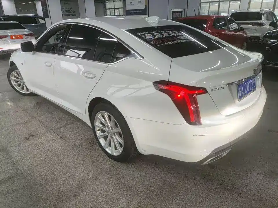 Cadillac CT5 — миниатюра 7