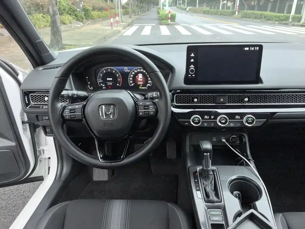 Honda Civic — миниатюра 6
