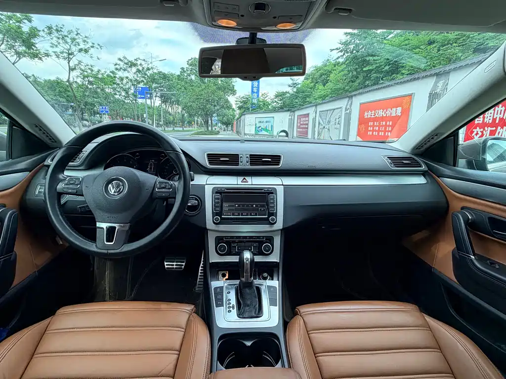 Volkswagen FAW - Passat CC CC 2011 1.8TSI Luxury
