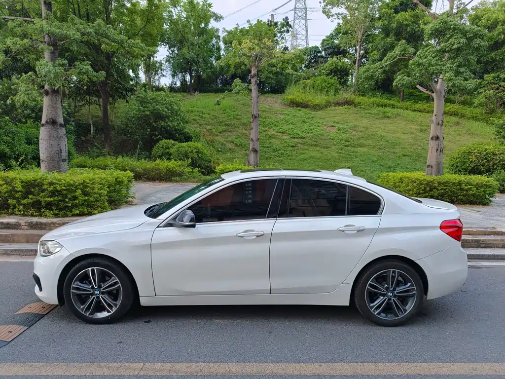 BMW 1 Series — миниатюра 8