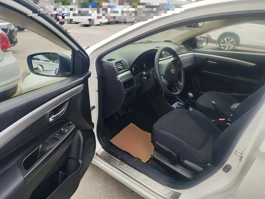 Suzuki Alivio — миниатюра 16