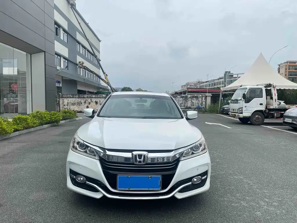 Honda Accord — миниатюра 2
