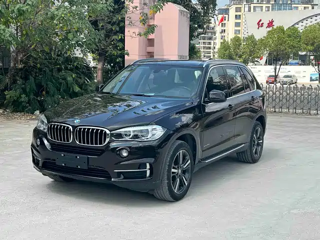 BMW  X5 2017