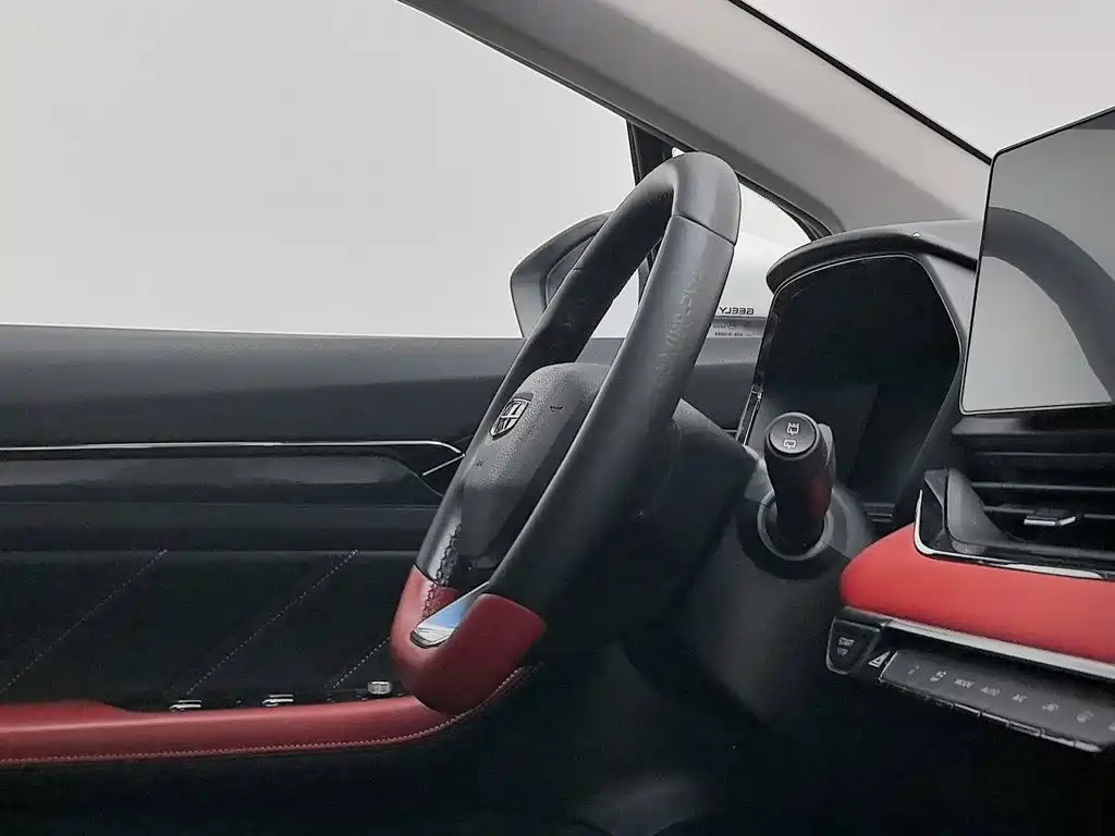 Geely Emgrand S — миниатюра 22
