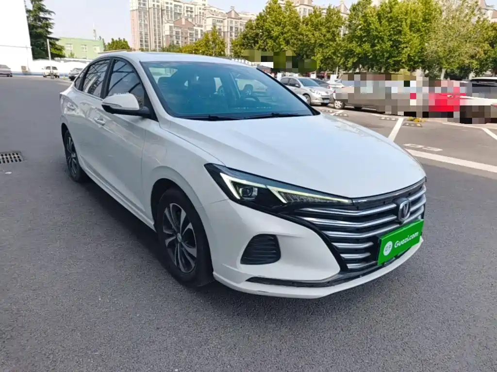 Changan Eado — миниатюра 4