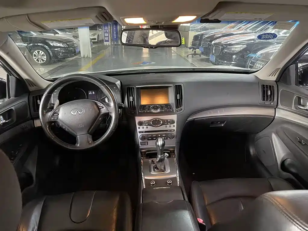 Infiniti G — миниатюра 8