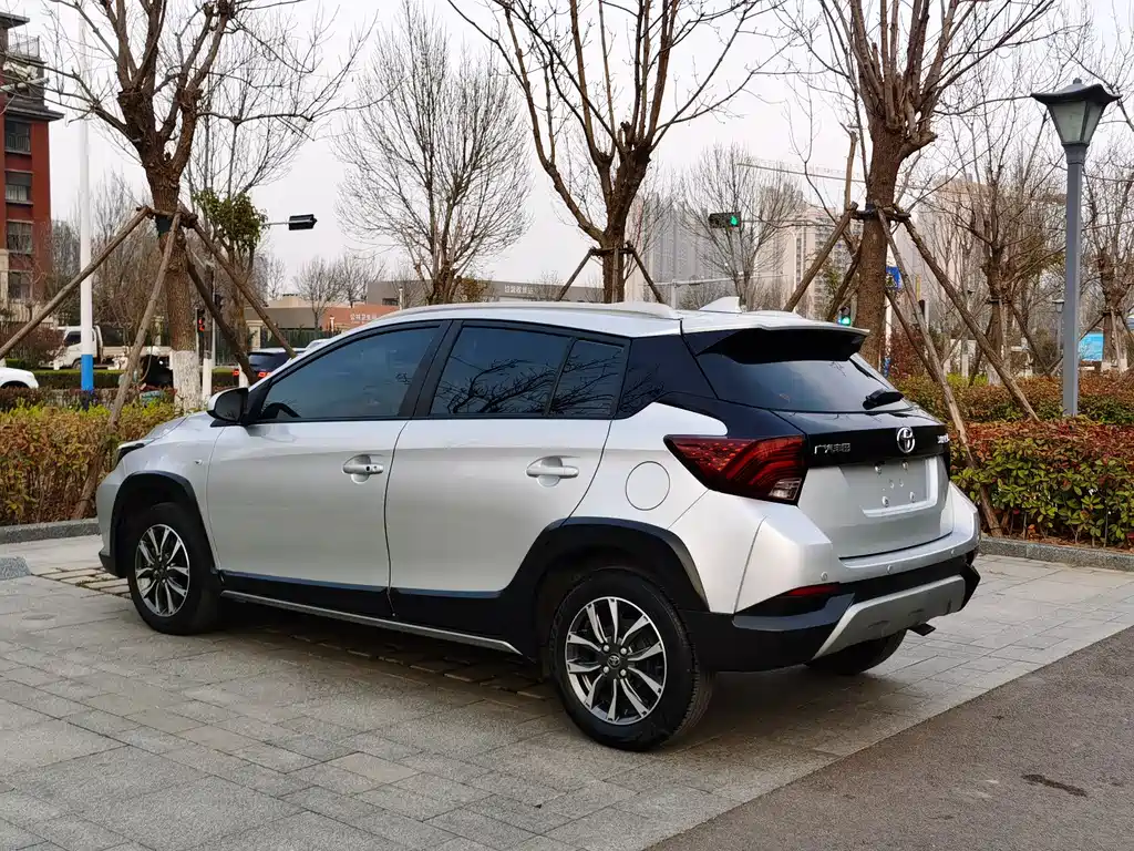 TOYOTA YARIS L ZHIXUAN