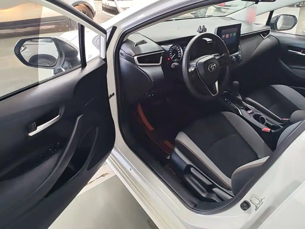 Toyota Corolla — миниатюра 16