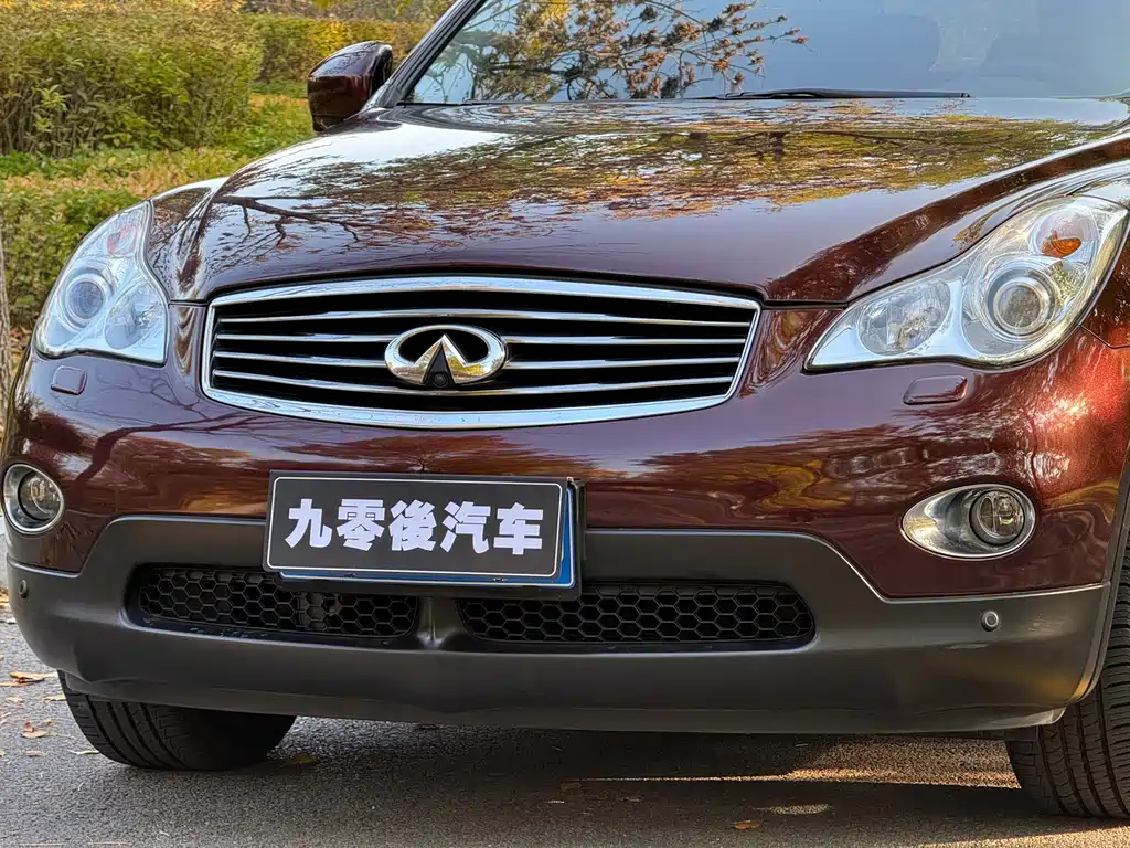 Infiniti QX50 (Import) — миниатюра 4