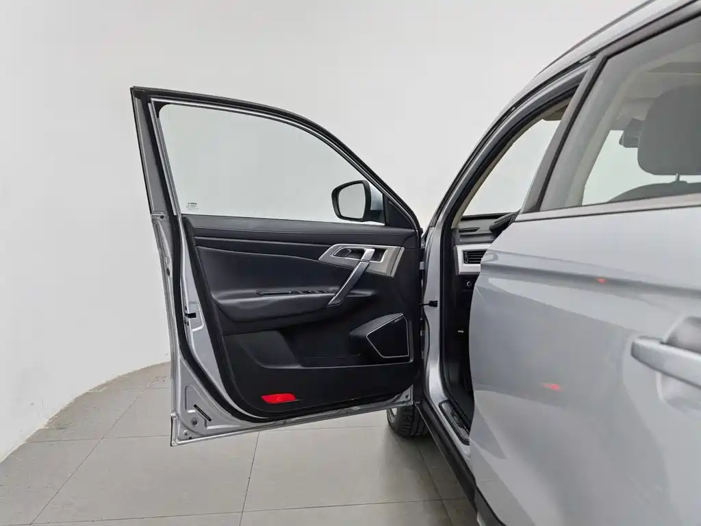 Geely Boyue — миниатюра 8