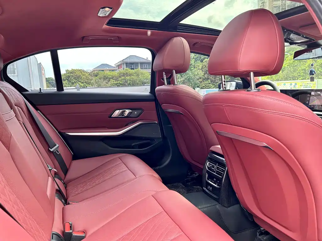 BMW 3 Series — миниатюра 13