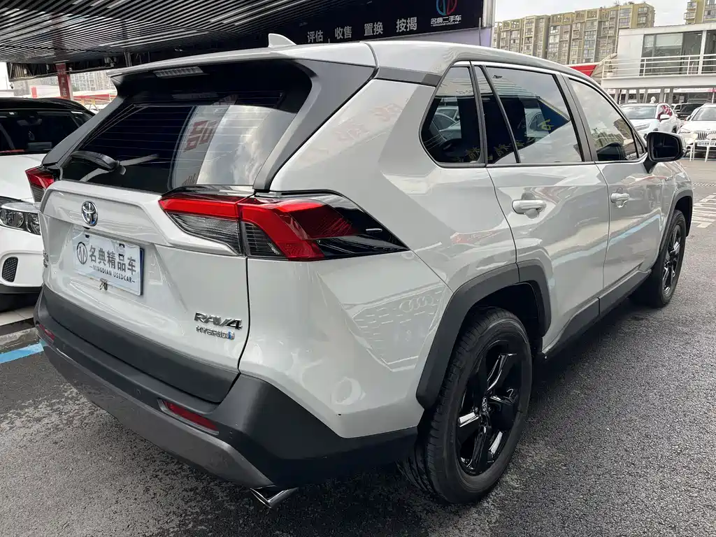 TOYOTA RAV4 RONGFANG