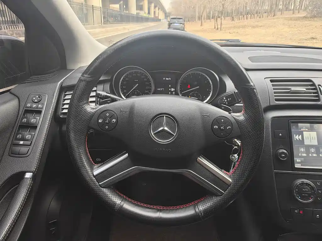 MERCEDES-BENZ R CLASS