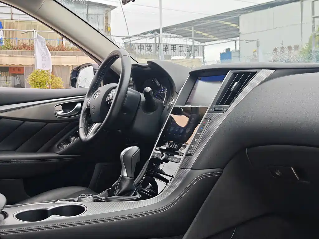 Infiniti Q50L — миниатюра 11