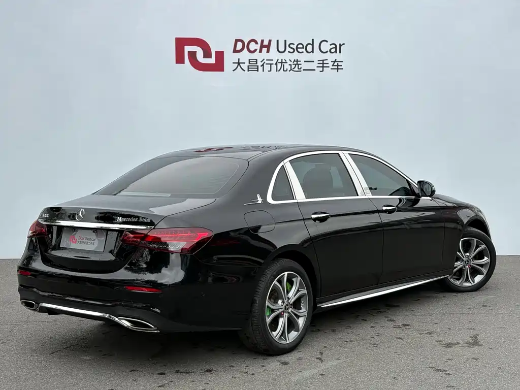 MERCEDES-BENZ E CLASS