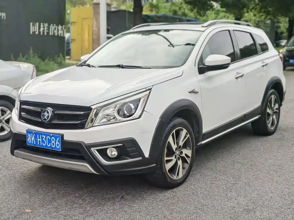 Venucia T70X — миниатюра 3