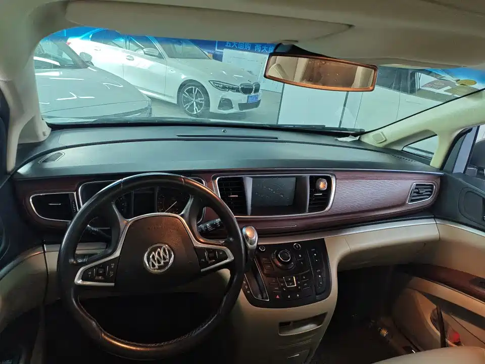 Buick GL8 2018 28T Luxury VI