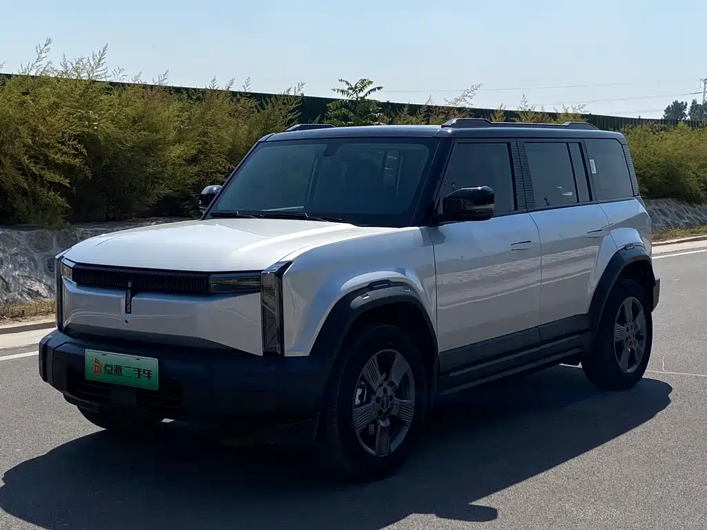 iCAR iCAR 03