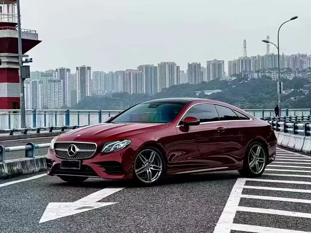 MERCEDES-BENZ E CLASS