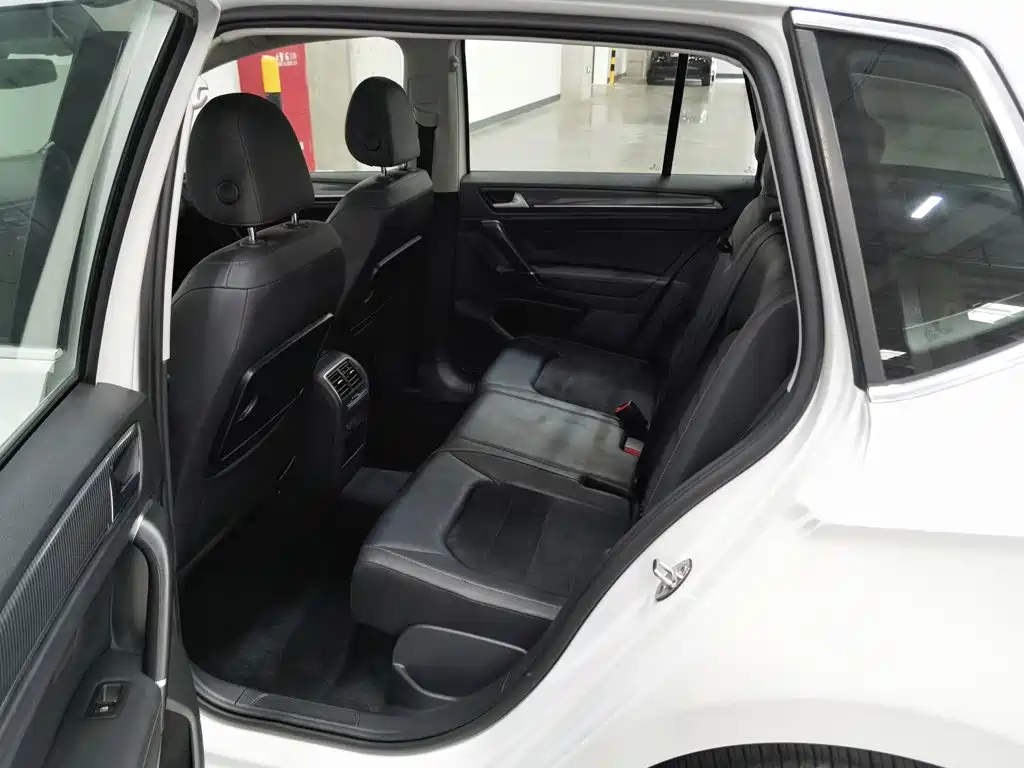 Volkswagen Golf Sportsvan — миниатюра 15