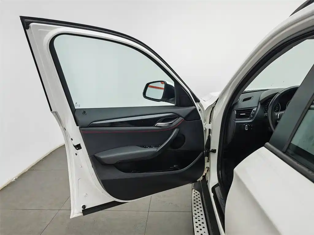 BMW X1 2013 sDrive18i Sport