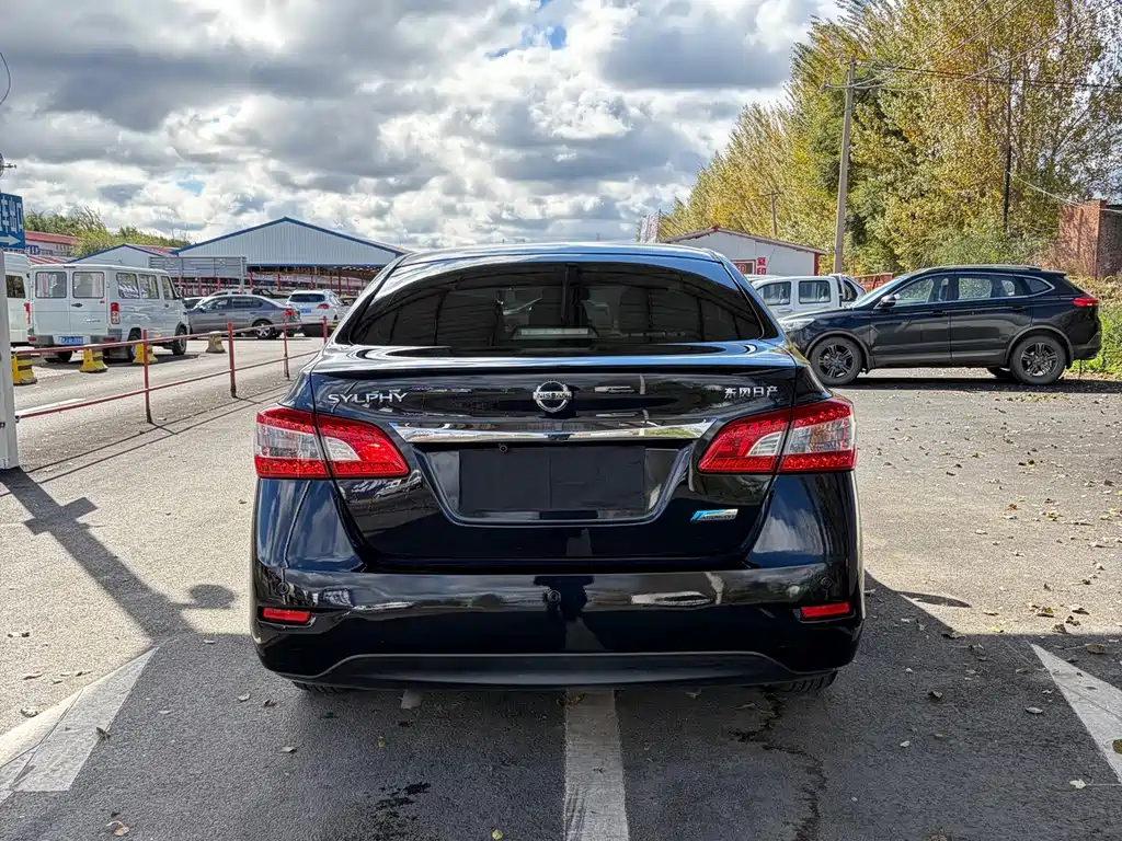 Nissan Sylphy — миниатюра 8