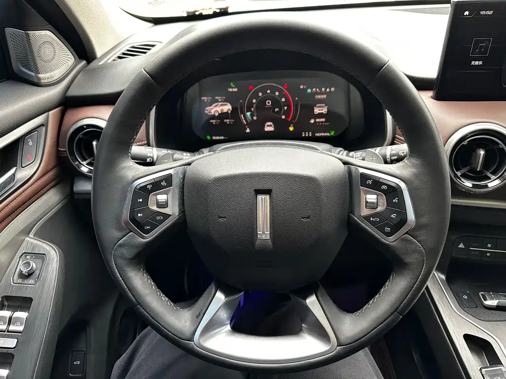 WEI PAI WEI BRAND VV6