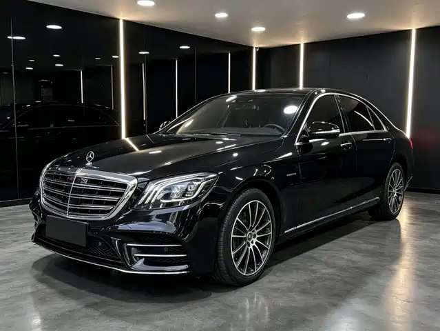 Mercedes-Benz S-Class — фото 1