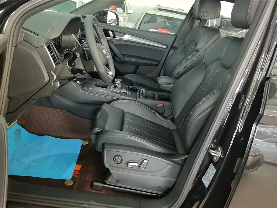 Audi Q5L 2024 40 TFSI Luxury