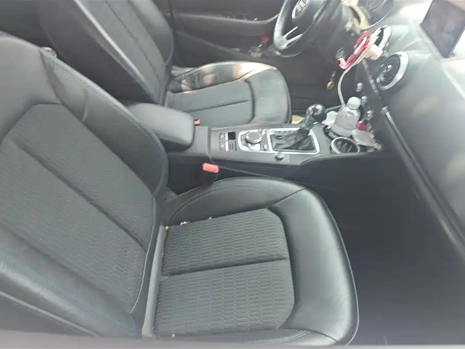 Audi A3 2019 Limousine 35 TFSI Fashion V