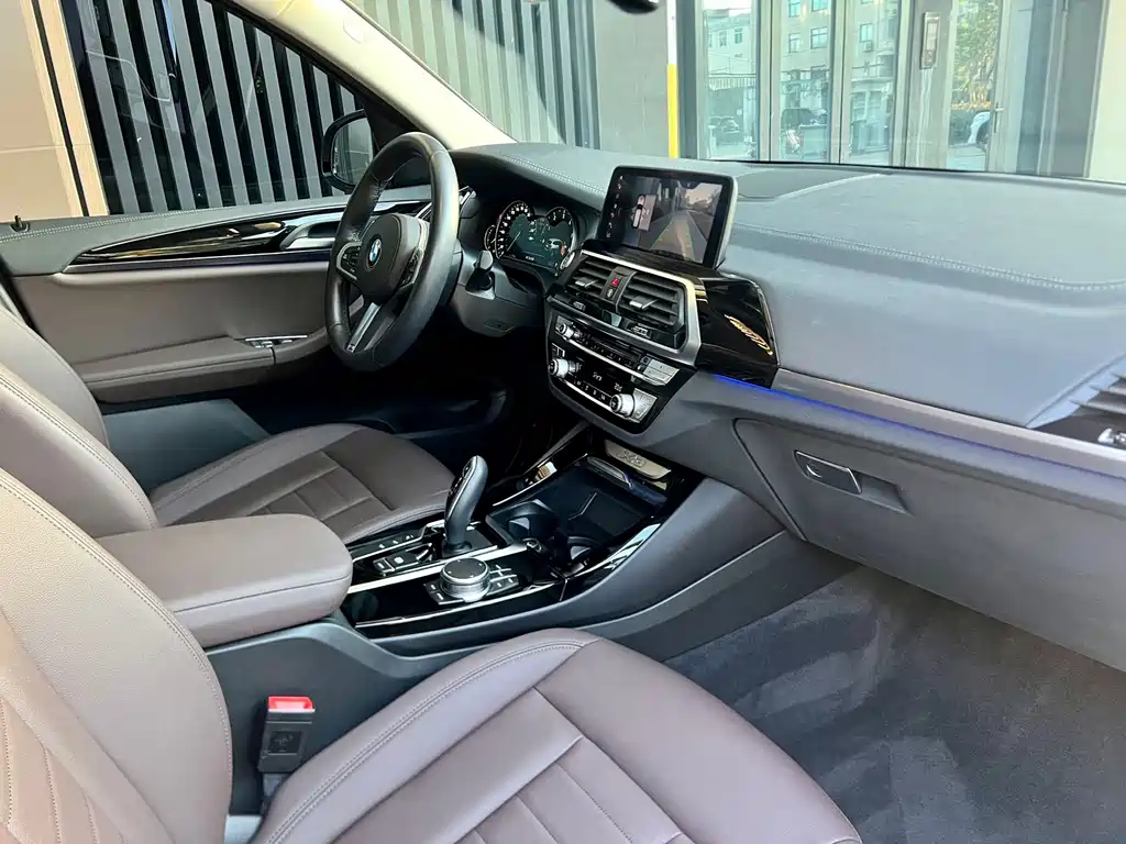 BMW X3 — миниатюра 11