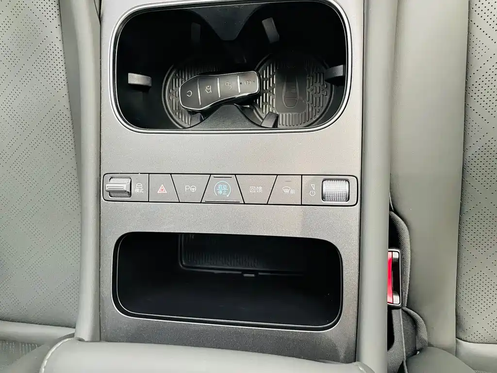 BYD Yuan Plus — миниатюра 14
