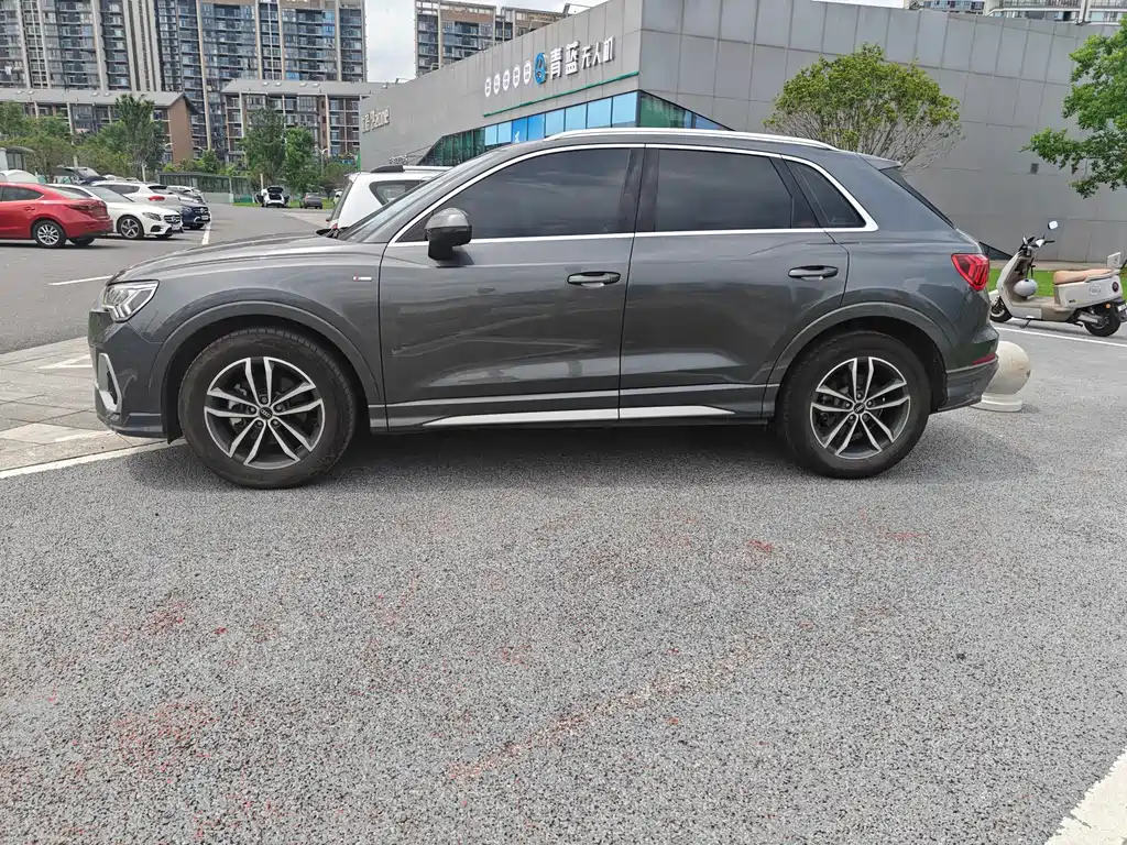 Audi Q3 2021 35 TFSI