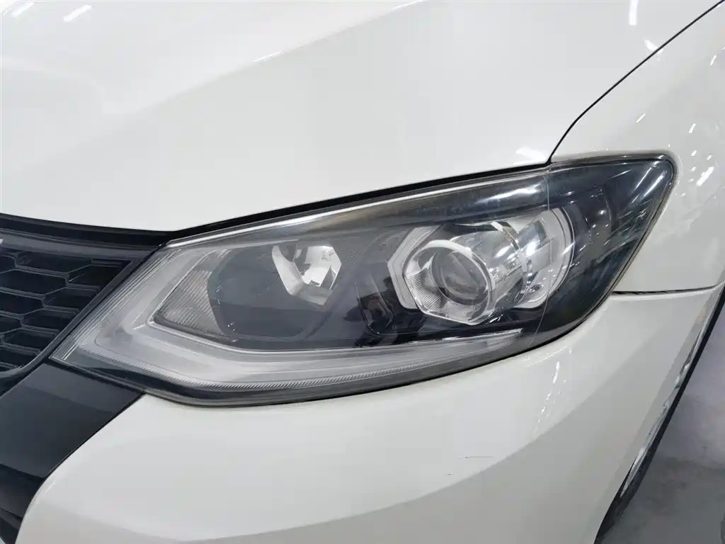 Nissan Tiida 2021 1.6L CVT