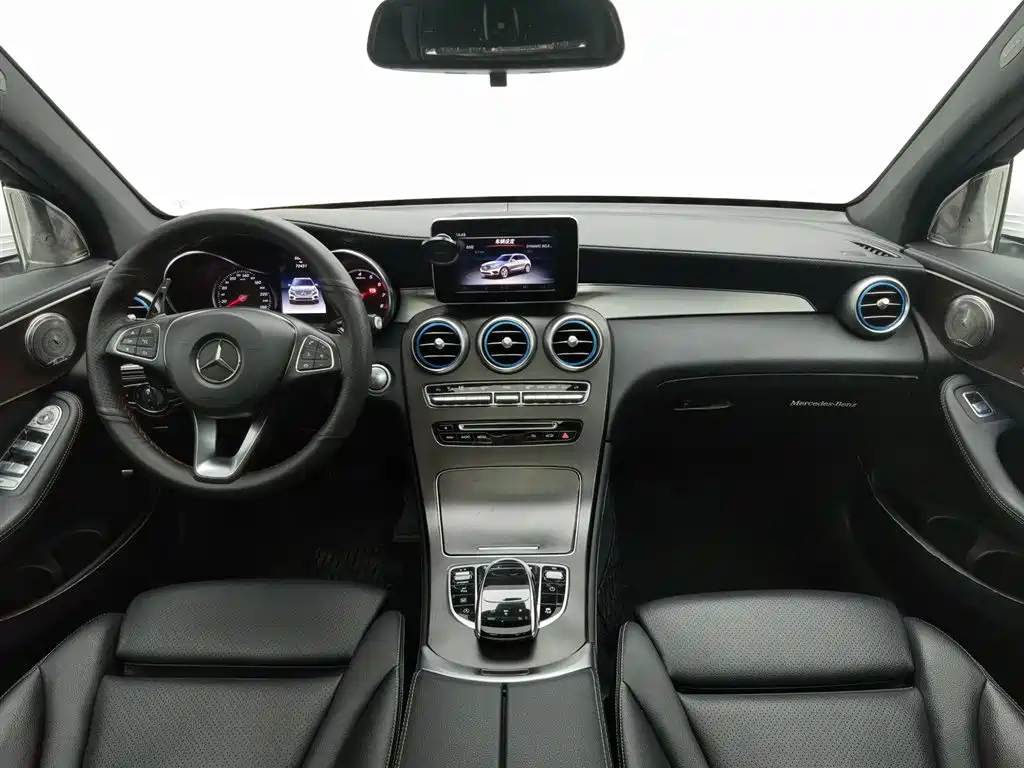 Mercedes-Benz GLC 2017 GLC 200 4MATIC