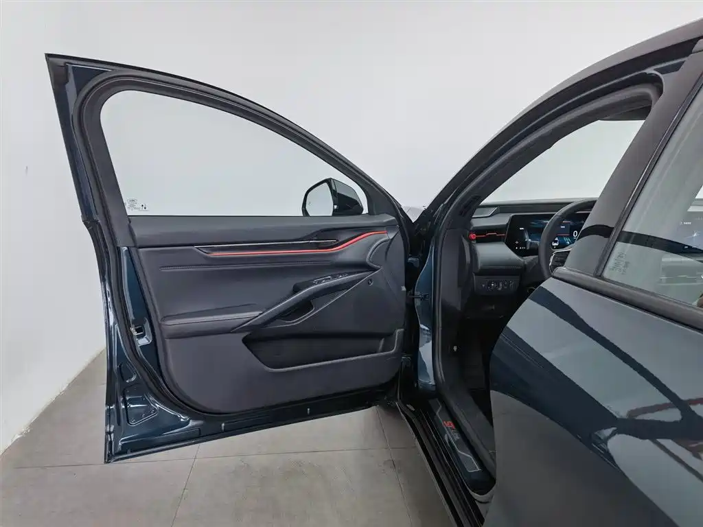 Ford Mondeo 2023 1.5T E- ST-Line