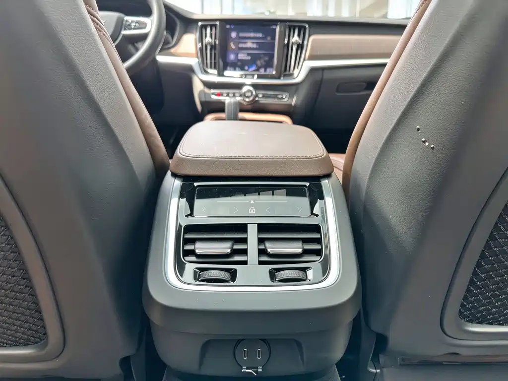 Volvo V90 — миниатюра 17