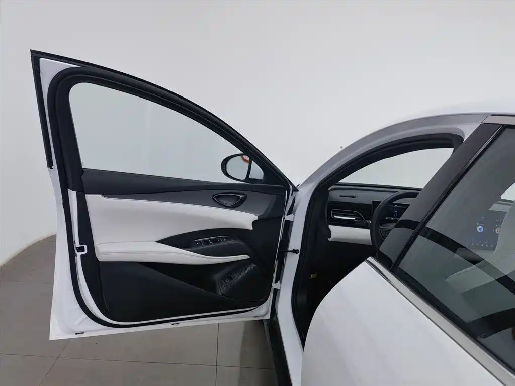 BYD Seal 06 06 2024 DM-i 120KM
