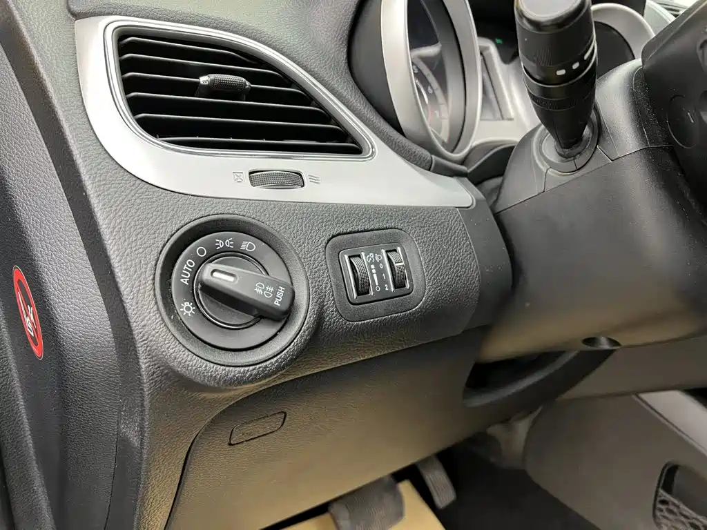 Dodge Journey — миниатюра 30