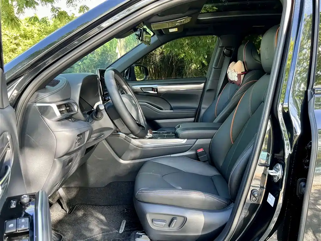 Toyota Crown Kluger 2024 2.5L HEV Luxury